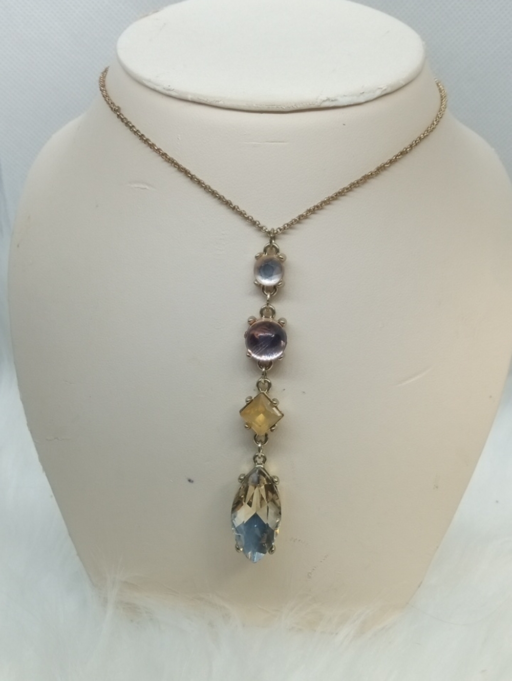 LOFT: 4 STONE DANGLE NECKLACE